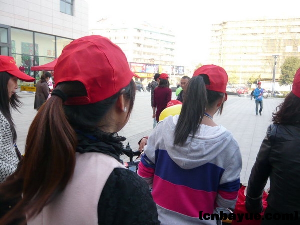 20101205爱在冬天义卖现场22.jpg