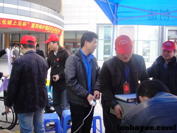 20101205爱在冬天义卖现场60.jpg