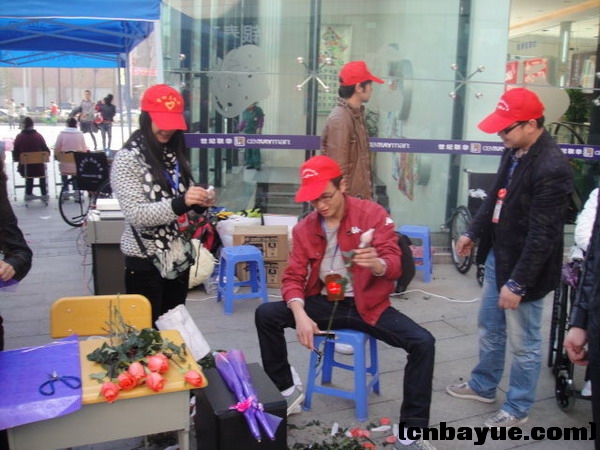 20101205爱在冬天义卖现场42.jpg