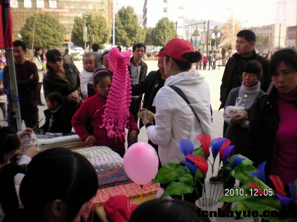 20101205爱在冬天义卖现场88.jpg